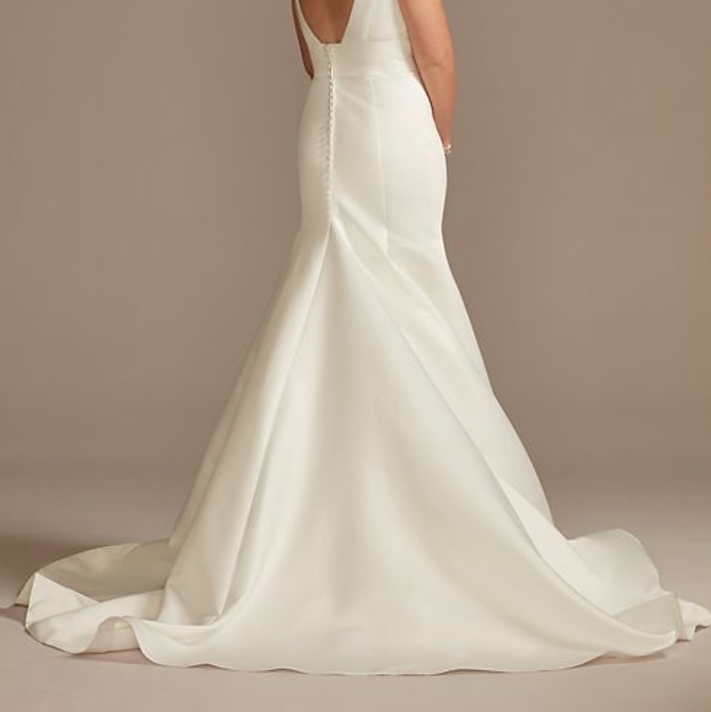 Mermaid Ivory Satin Plunge Wedding Gown #WG4016